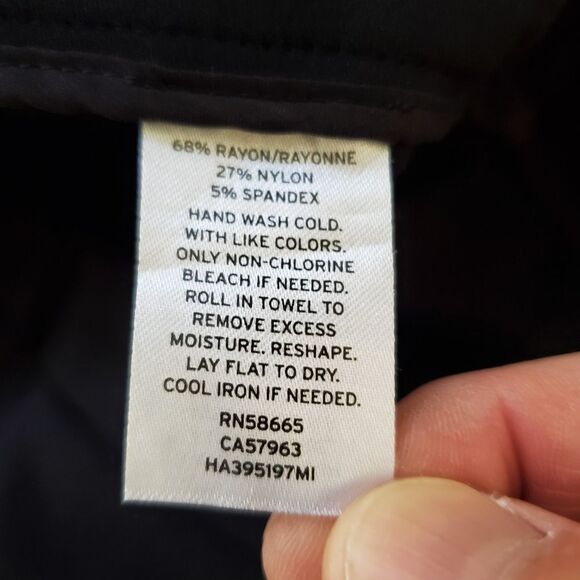 HALOGEN | Kick Flare Knit Ankle Pants - size 16 in Black - Picture 11 of 11